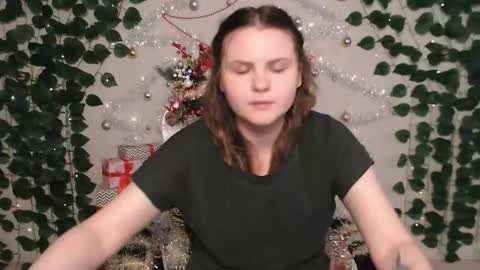 Lina online show from 5, 1, 2025