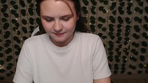Lina online show from 6, 1, 2025