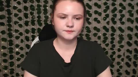 Lina online show from 4, 2, 2025