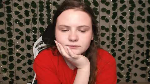 Lina online show from 13, 2, 2025