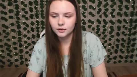 Lina online show from 5, 3, 2025