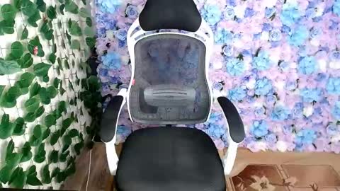 Lina online show from 12, 9, 2025