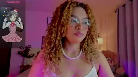 Snapshot of ximena_sotto1 chatting on 26, 6, 2026 camila online show from 26, 6, 2026