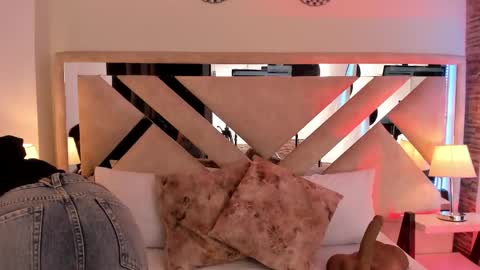 Snapshot of ximena_vasquez8 chatting on 14, 4, 2026 Xime online show from 14, 4, 2026