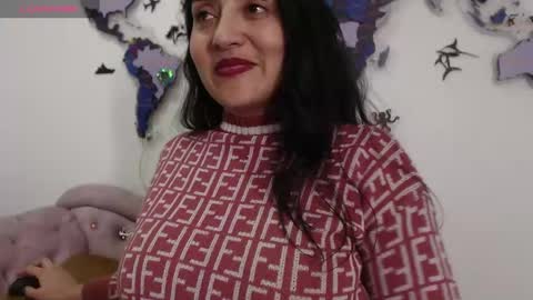 Snapshot of ximenaa_suarez chatting on 24, 12, 2024 ximena suarez online show from 24, 12, 2024