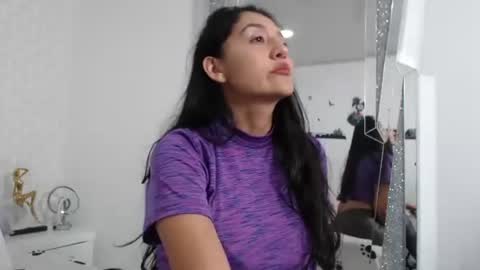 Snapshot of ximenaa_suarez chatting on 28, 1, 2025 ximena suarez online show from 28, 1, 2025