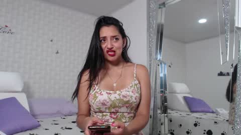 Snapshot of ximenaa_suarez chatting on 1, 2, 2025 ximena suarez online show from 1, 2, 2025