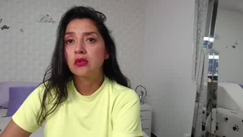 Snapshot of ximenaa_suarez chatting on 19, 2, 2025 ximena suarez online show from 19, 2, 2025