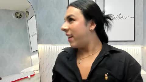 Snapshot of ximenahott_ chatting on 2, 10, 2025 Yoy  online show from 2, 10, 2025