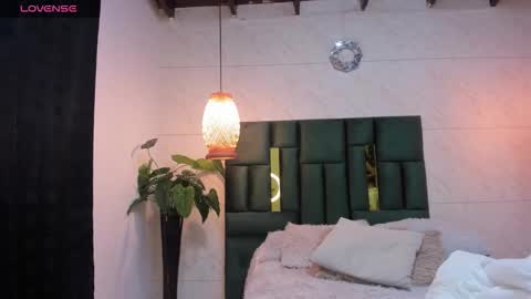 ximena online show from 19, 12, 2025