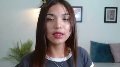 Snapshot of ximenna_bu chatting on 19, 6, 2026 ximenna_bu online show from 19, 6, 2026