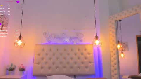 Snapshot of xiomara_cortes chatting on 11, 1, 2025 xiomara_cortes online show from 11, 1, 2025