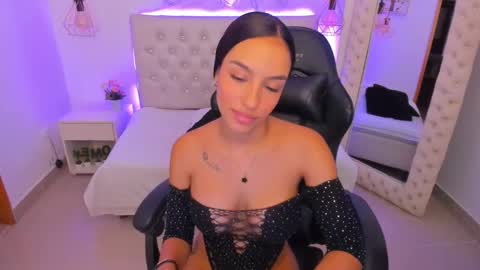 Snapshot of xiomara_cortes chatting on 25, 2, 2025 xiomara_cortes online show from 25, 2, 2025