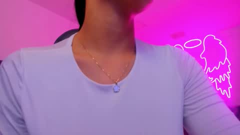 Snapshot of xiomara_cortes chatting on 27, 11, 2025 xiomara_cortes online show from 27, 11, 2025