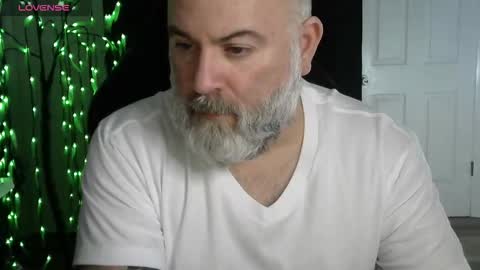 Snapshot of xjohnniex77 chatting on 24, 2, 2026 MrSlowBurn77 online show from 24, 2, 2026