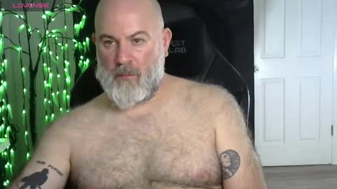 Snapshot of xjohnniex77 chatting on 26, 2, 2026 MrSlowBurn77 online show from 26, 2, 2026