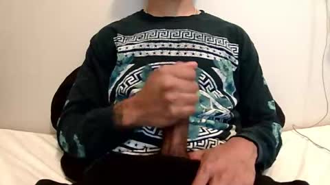 Snapshot of xjonathanxgx chatting on 24, 3, 2026 OmgItsSoFuckingBig online show from 24, 3, 2026