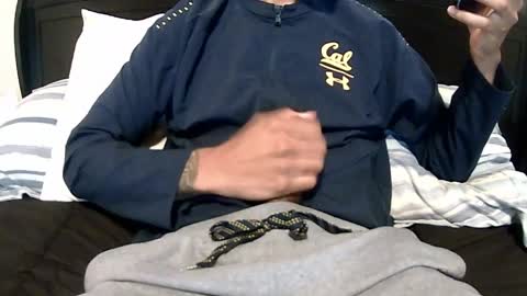 Snapshot of xjonathanxgx chatting on 7, 4, 2026 OmgItsSoFuckingBig online show from 7, 4, 2026