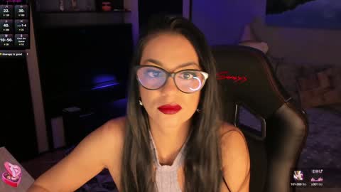 Lara online show from 5, 12, 2024