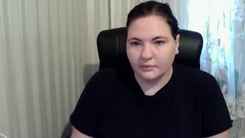 Snapshot of xlisabluex chatting on 8, 10, 2025 XLisaBlueX online show from 8, 10, 2025