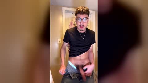 Snapshot of xlluissx chatting on 10, 1, 2026 xlluissx online show from 10, 1, 2026