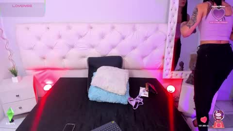 Snapshot of xlmena_slut chatting on 1, 10, 2025 Ximena online show from 1, 10, 2025