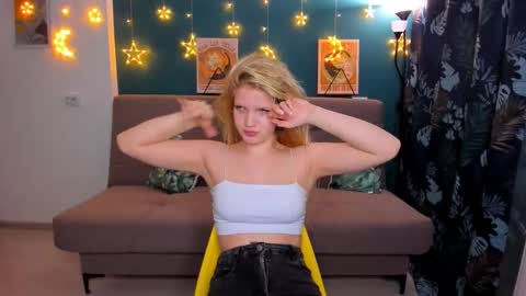 Chloe online show from 2, 2, 2025