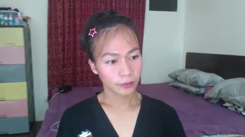 Snapshot of xlovely_destinyx chatting on 10, 3, 2025 Alice online show from 10, 3, 2025