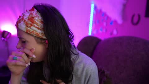 Bella Bondai online show from 17, 1, 2025