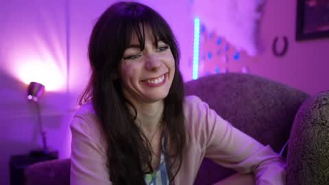 Bella Bondai online show from 5, 2, 2025