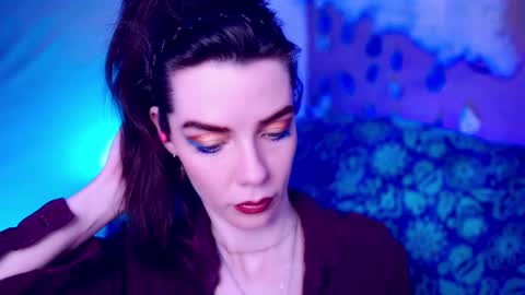 Bella Bondai online show from 19, 9, 2025