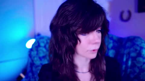 Bella Bondai online show from 19, 11, 2025