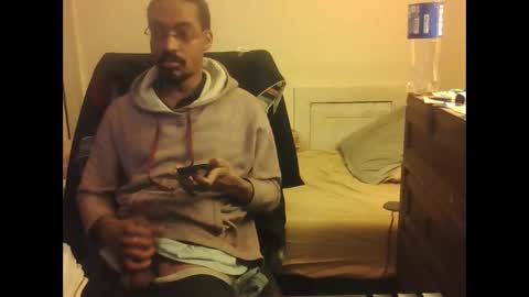 Snapshot of xone6 chatting on 4, 3, 2025 .-X-. online show from 4, 3, 2025
