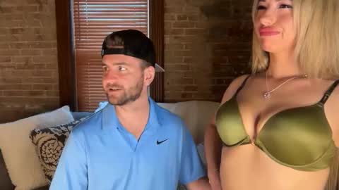 xoprincesspeachxo online show from 27, 5, 2026