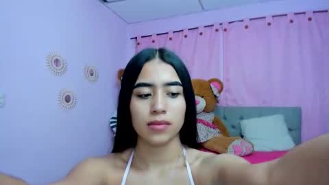 Snapshot of xoxo_melany chatting on 19, 11, 2025 melany online show from 19, 11, 2025