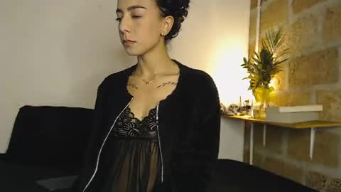 xoxo_natix online show from 7, 3, 2026