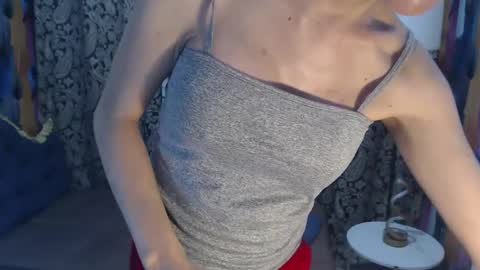 Snapshot of xqueenyasiandomcumx chatting on 31, 12, 2024 address me as QUEEN NINA A Little Bit of ANGELIC FACE with a Wild Demonic Side online show from 31, 12, 2024