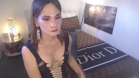 Snapshot of xqueenyasiandomcumx chatting on 25, 9, 2025 address me as QUEEN NINA A Little Bit of ANGELIC FACE with a Wild Demonic Side online show from 25, 9, 2025