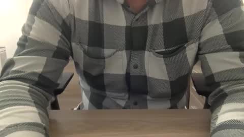 Snapshot of xrdrcrx chatting on 2, 4, 2026 xrdrcrx online show from 2, 4, 2026