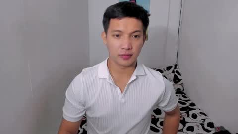 xsebastian19 online show from 16, 12, 2024