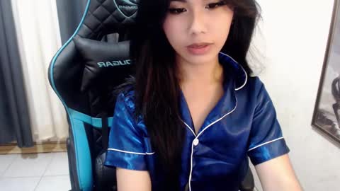 Snapshot of xseductive_airax chatting on 8, 1, 2025 aira online show from 8, 1, 2025