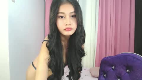 Snapshot of xsexyninedollx chatting on 25, 10, 2025 Cleo de nile online show from 25, 10, 2025