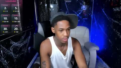 Snapshot of xshipy_ chatting on 27, 9, 2025 xshipy online show from 27, 9, 2025