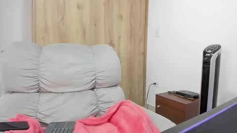 Snapshot of xspecialroomx chatting on 7, 3, 2026 Hellen Sofia instagram hellen5546 online show from 7, 3, 2026