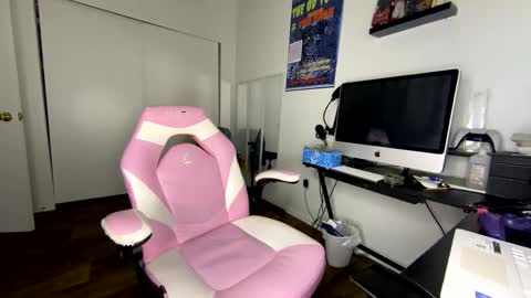 Snapshot of xstargazingx chatting on 12, 9, 2025 xStarGazingx online show from 12, 9, 2025