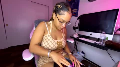 Snapshot of xstargazingx chatting on 13, 9, 2025 xStarGazingx online show from 13, 9, 2025