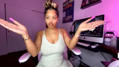 Snapshot of xstargazingx chatting on 15, 9, 2025 xStarGazingx online show from 15, 9, 2025