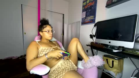 Snapshot of xstargazingx chatting on 24, 9, 2025 xStarGazingx online show from 24, 9, 2025