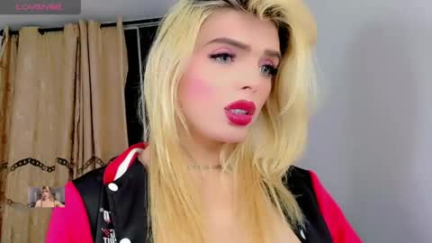 Femboy Exotic online show from 31, 5, 2026