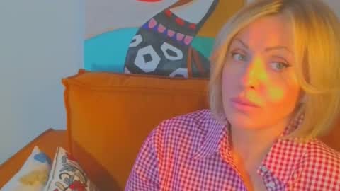 Snapshot of xvaleriax0 chatting on 25, 2, 2026 xvaleriax0 online show from 25, 2, 2026